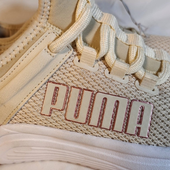 Vntg PUMA WOMENS SOFTRIDE SOPHIA COMFORT WALKING AND RUNNING SHOE SZ 7 - Picture 6 of 15